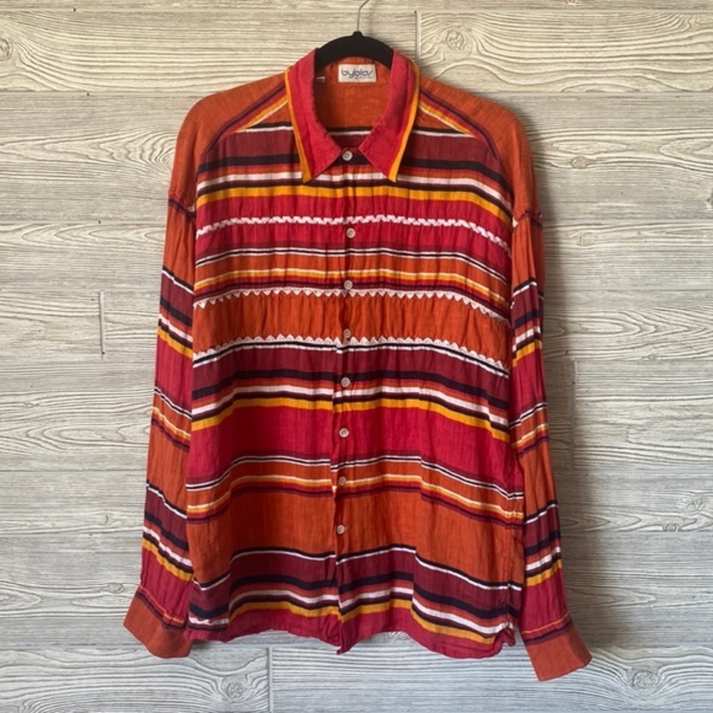 Byblos 100% linen Italian made button down shirt with embroidered details